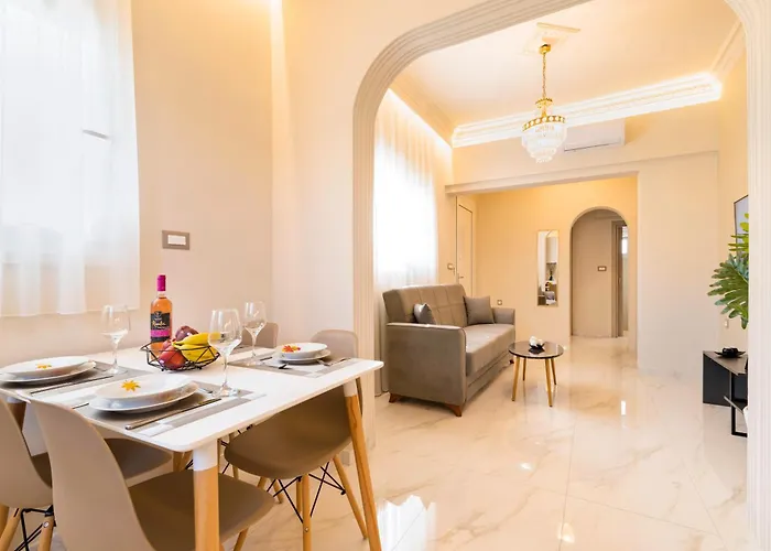 Nikargy Luxury Holiday home